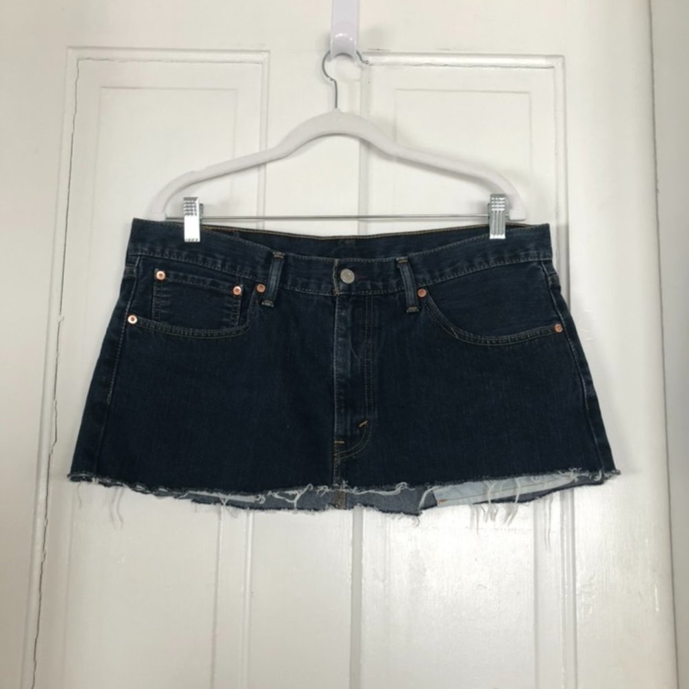 Levi’s 508 Low Waisted Micro Mini Skirt Size L